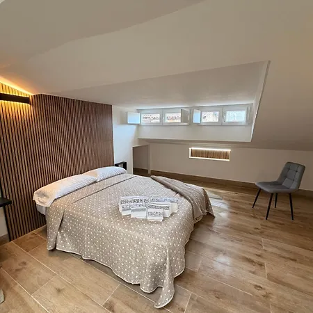 Casa De Aguilas * Ávila